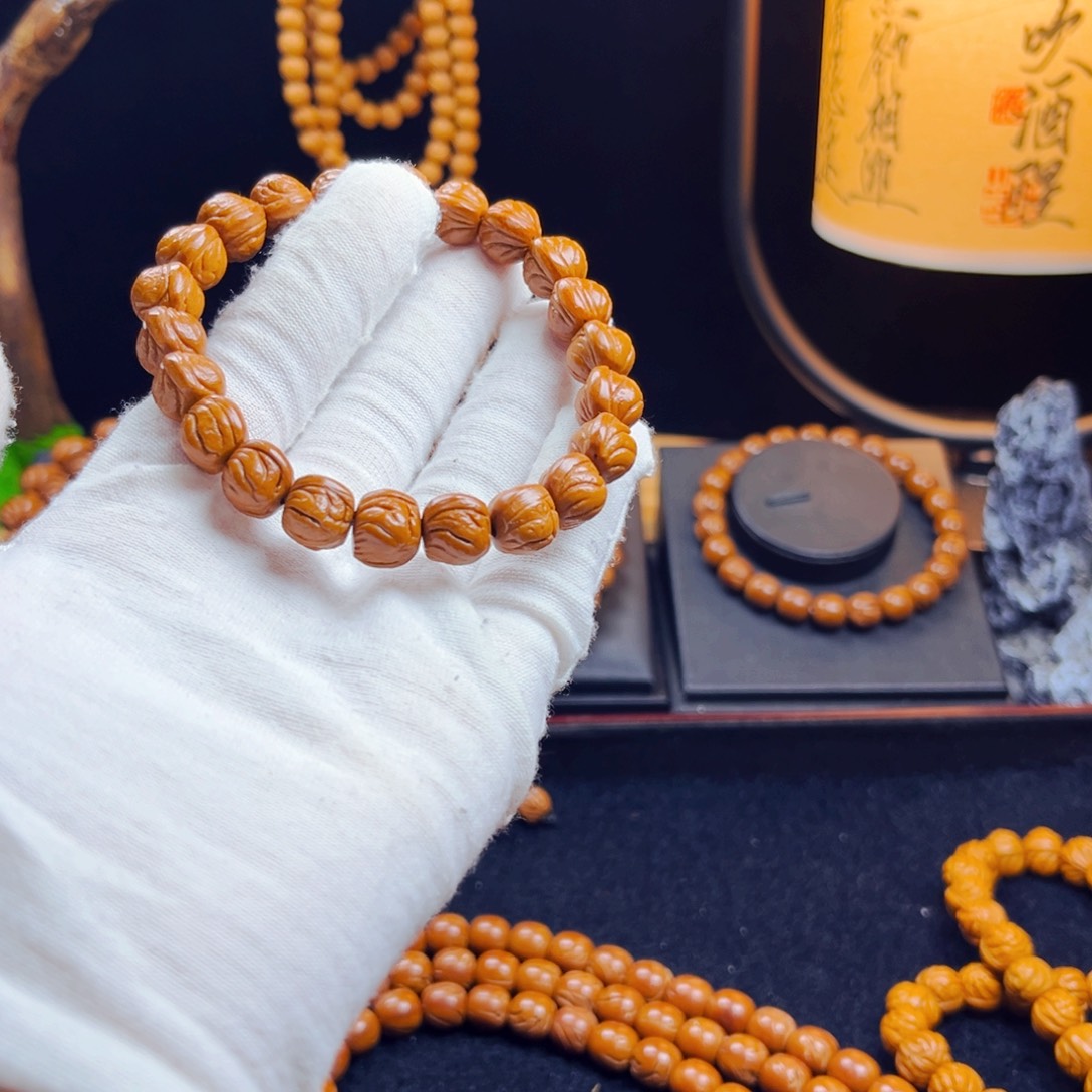 嘻***鱼吊坠桃核野生桃核