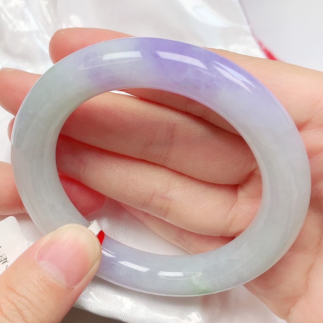 翡翠手镯未镶嵌抖音911