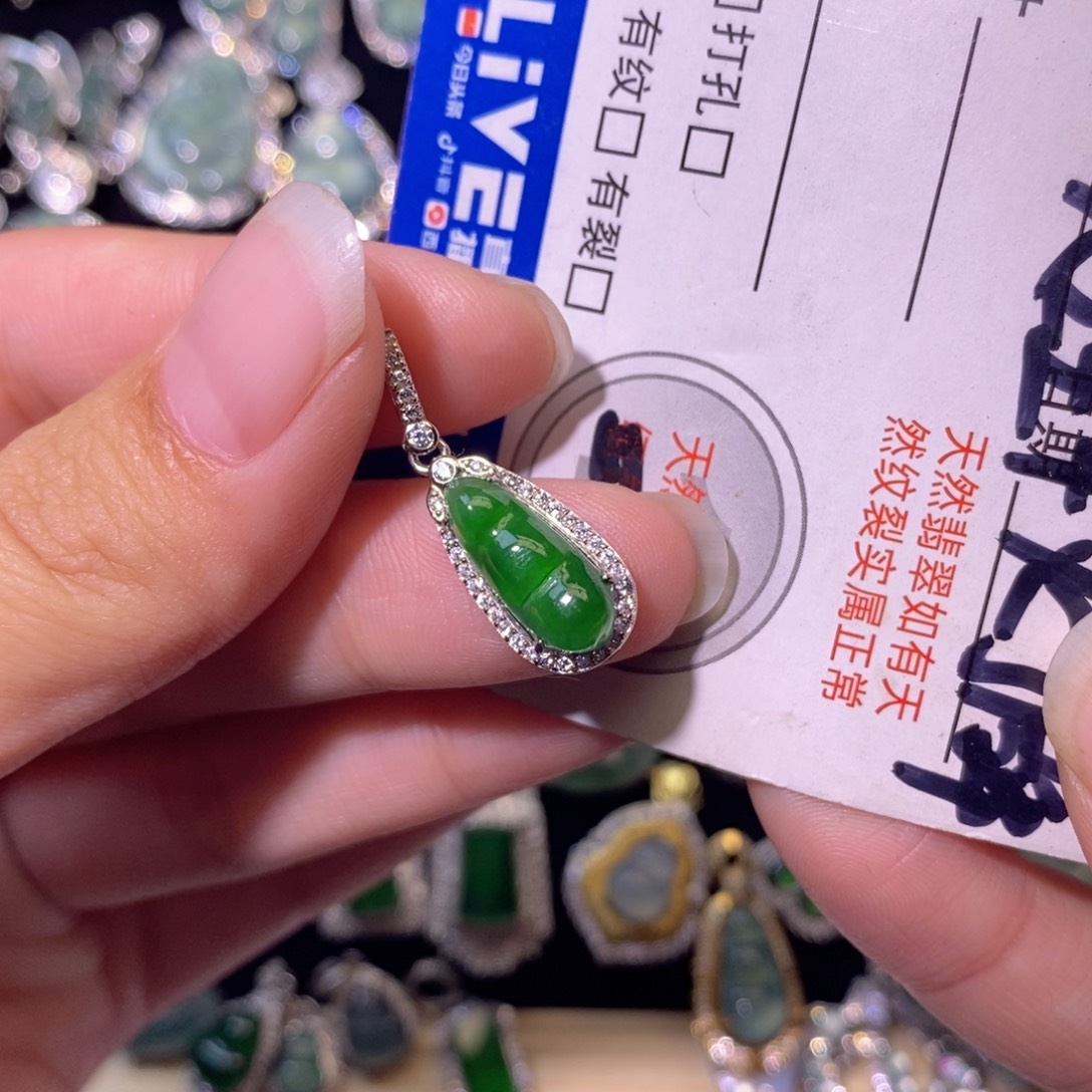 翡翠银S925镶嵌颈饰天然