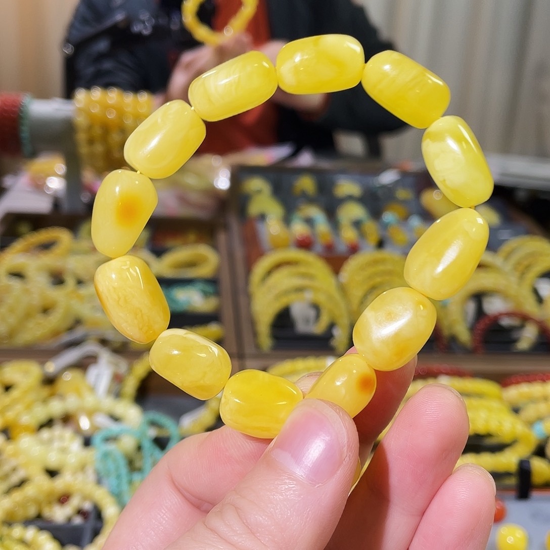 R***i琥珀未镶嵌手链随形