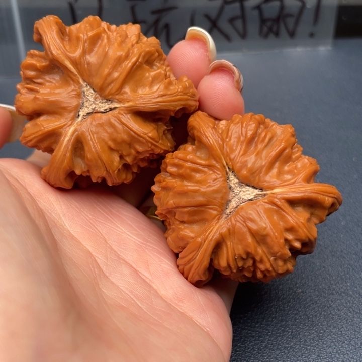 没***吉吊坠文玩核桃白狮子