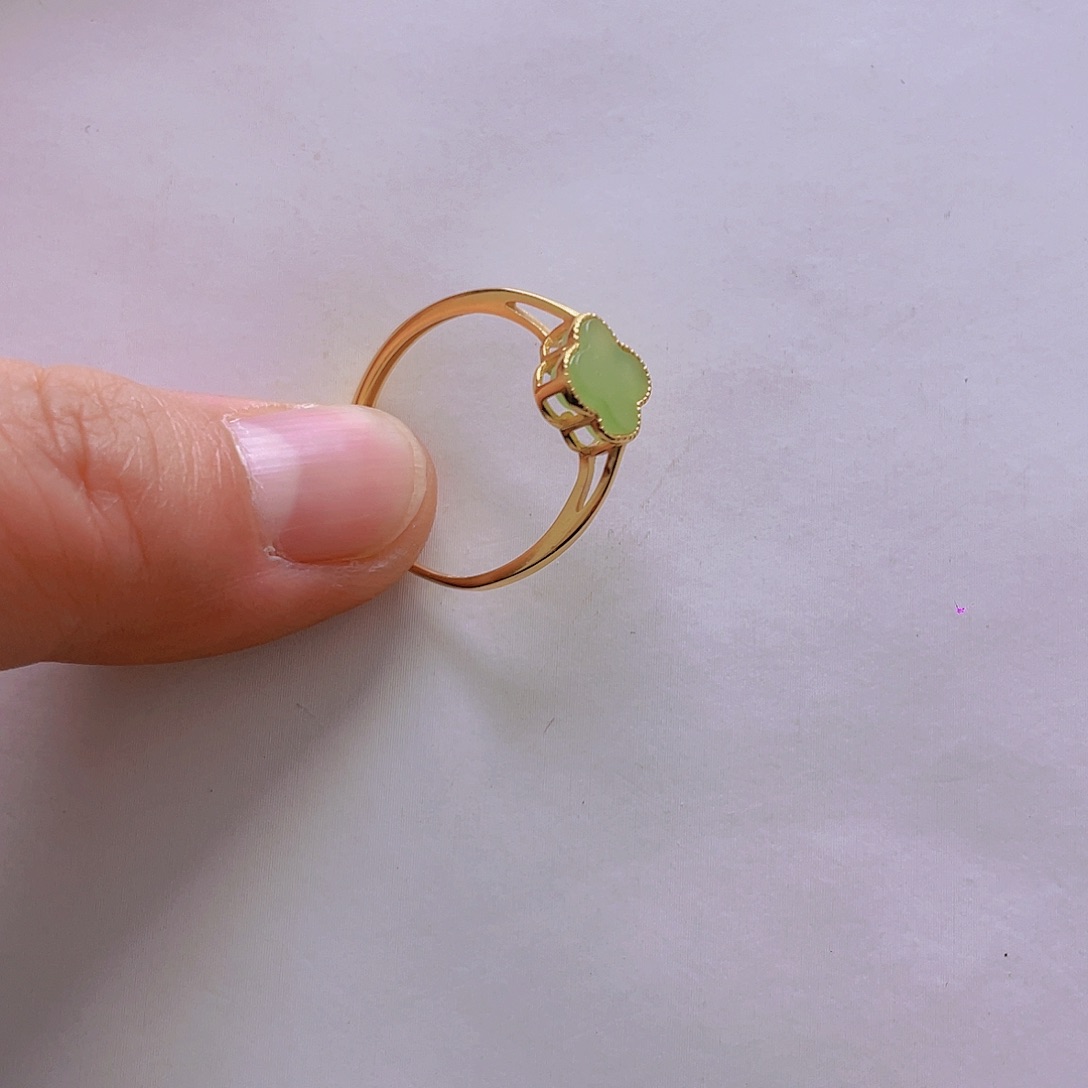 和田玉戒指银S925镀金镶嵌