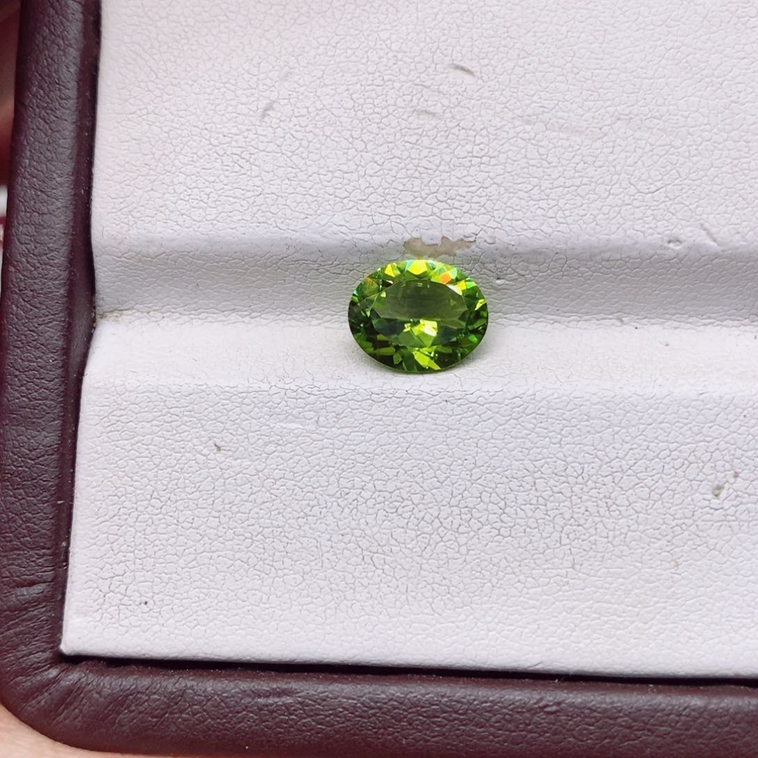 橄榄石裸石未镶嵌橄榄石8*10