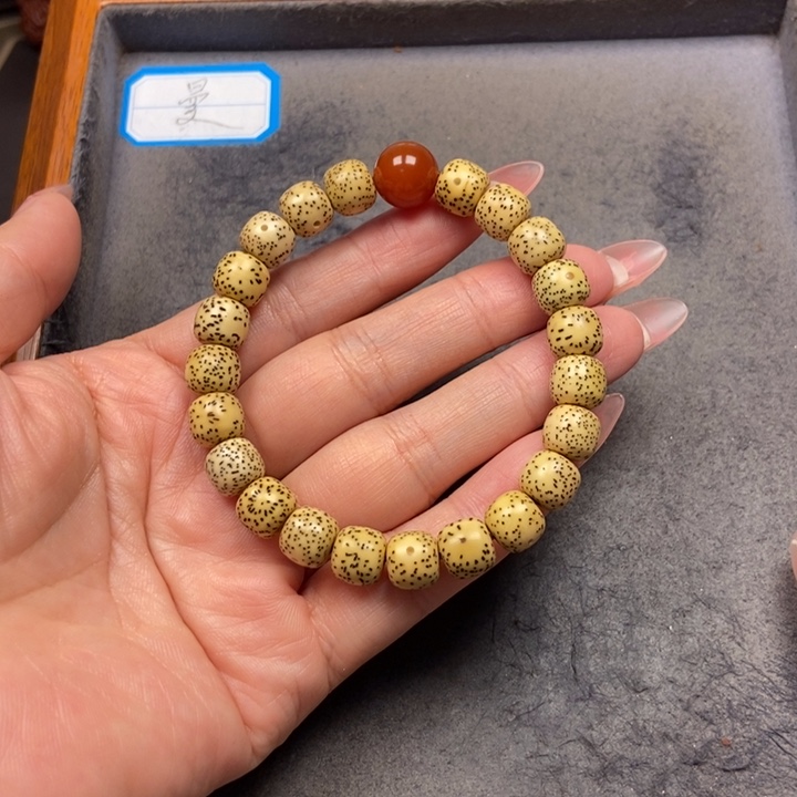 星月菩提吊坠菩提