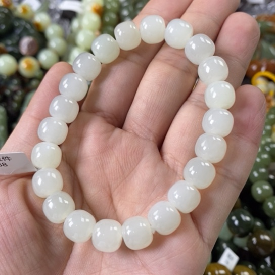 透闪石质玉手串未镶嵌润*