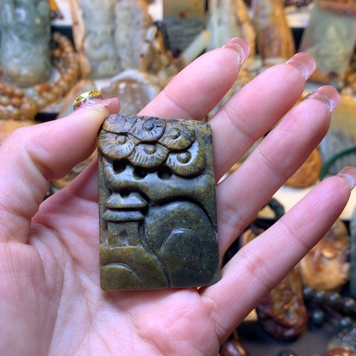 岫岩河磨玉（透闪石质玉）手链未镶嵌