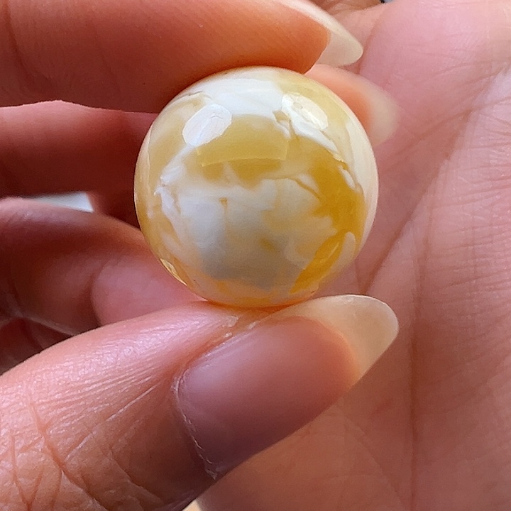 未镶嵌蜜蜡珠宝奇石