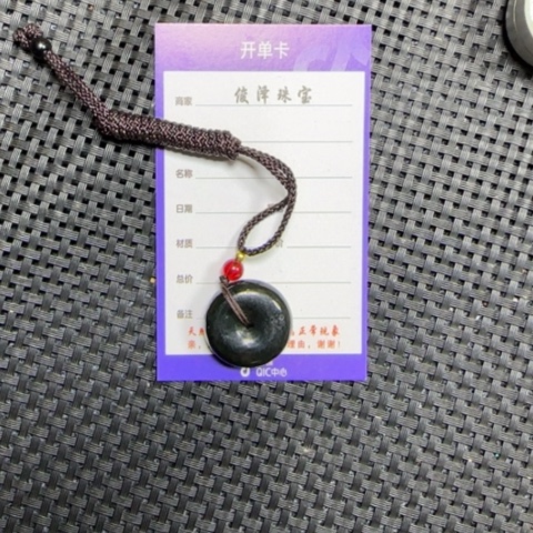 和田玉挂件未镶嵌圣***卖