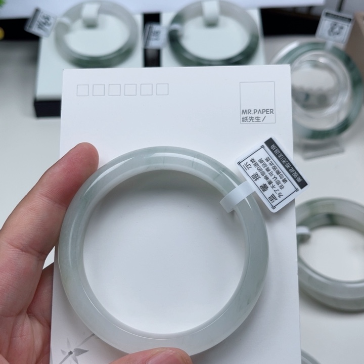 石英质玉手镯未镶嵌拍二发一