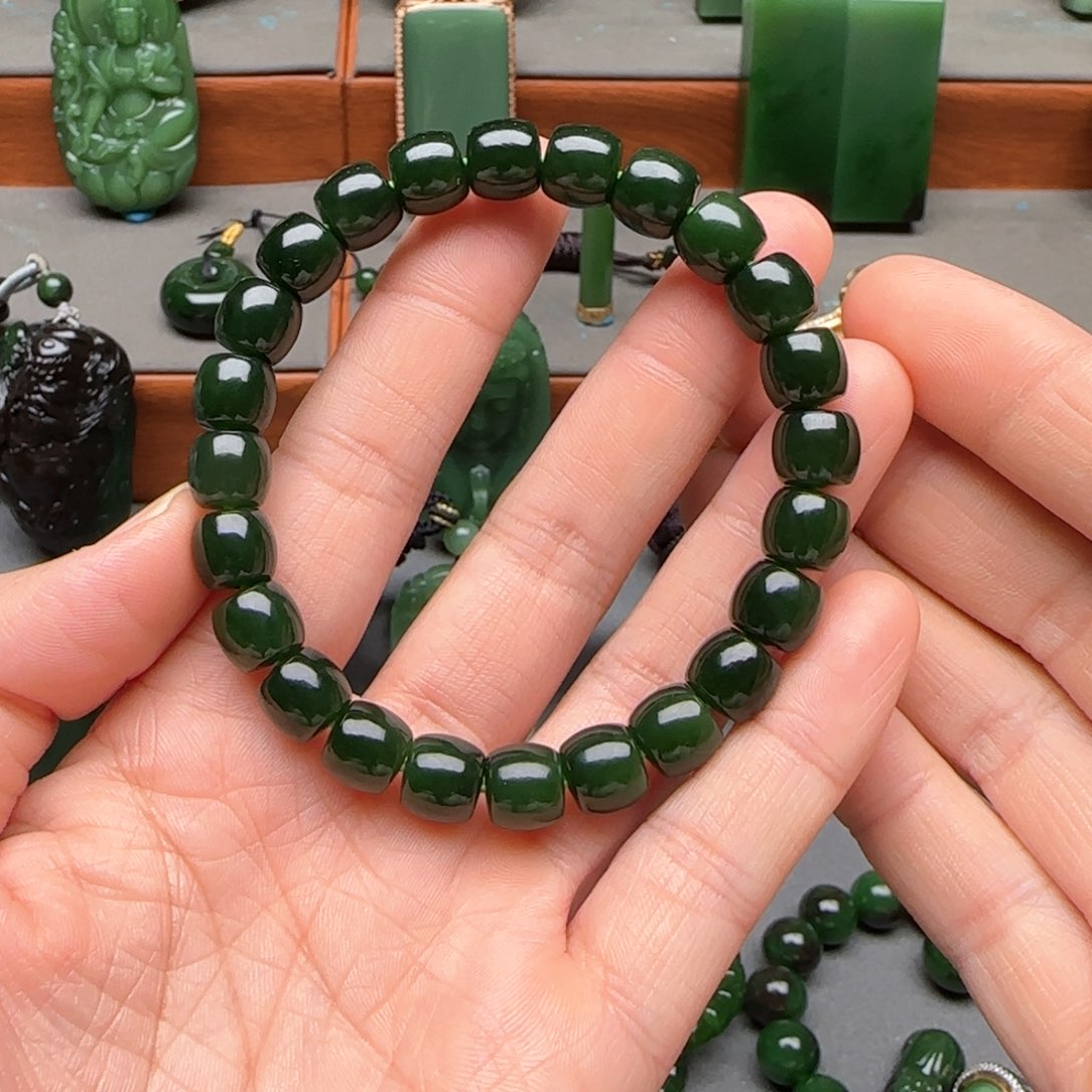 未镶嵌和田玉挂件