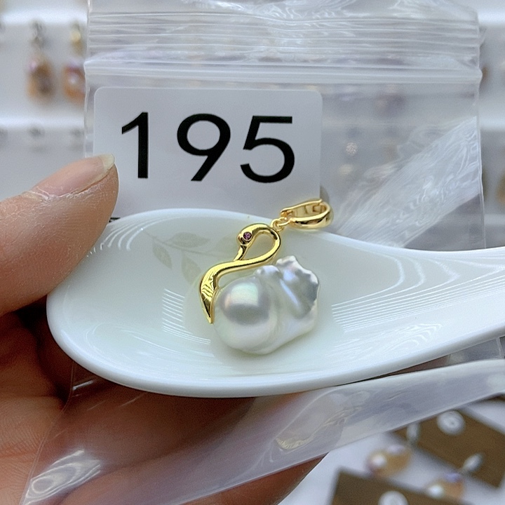 淡水珍珠颈饰银S925镶嵌