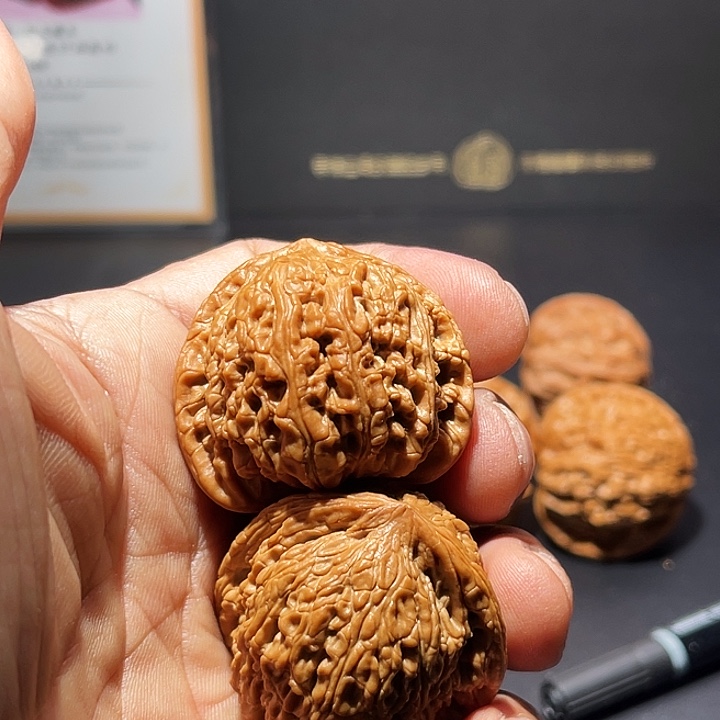 h***大吊坠文玩核桃37秘闻