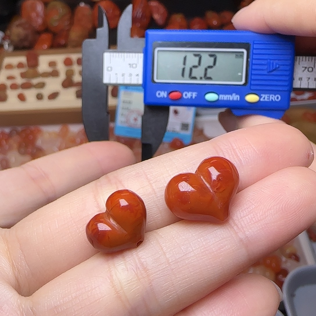 南红玛瑙未镶嵌颈饰