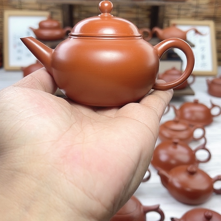 潮州朱泥手拉水平壶130毫升