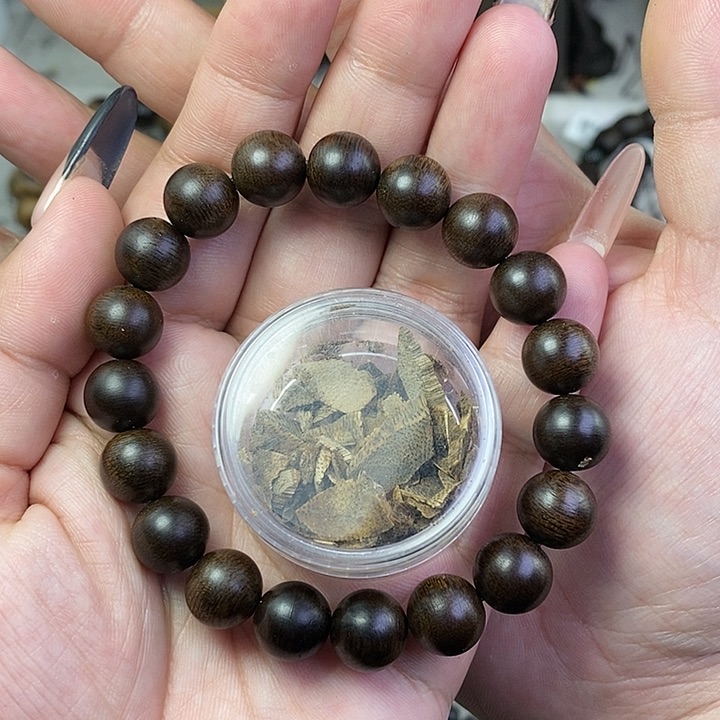 沉香沉香碎屑随**飞越南芽庄白棋楠