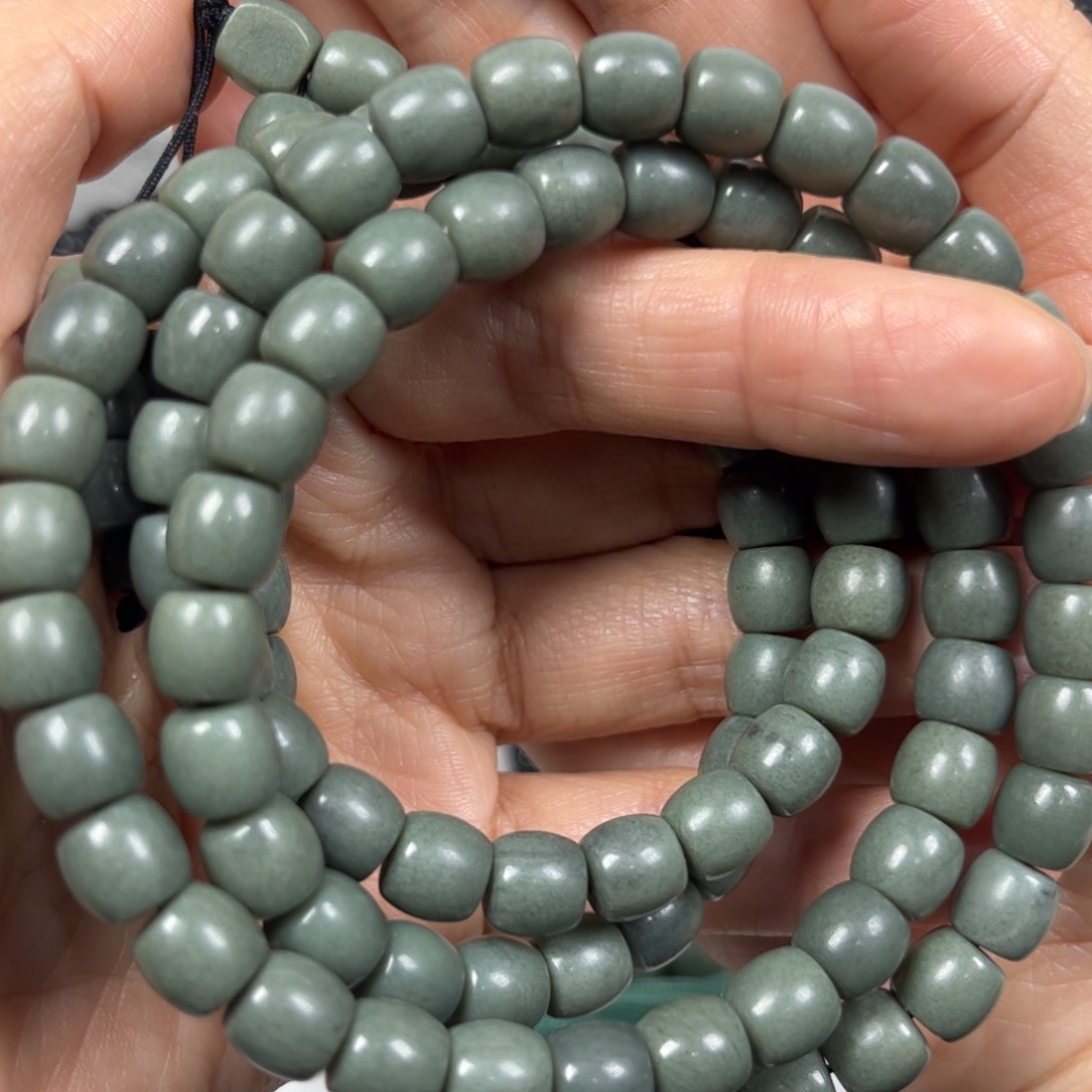 和田玉手串未镶嵌卡8直切108颗