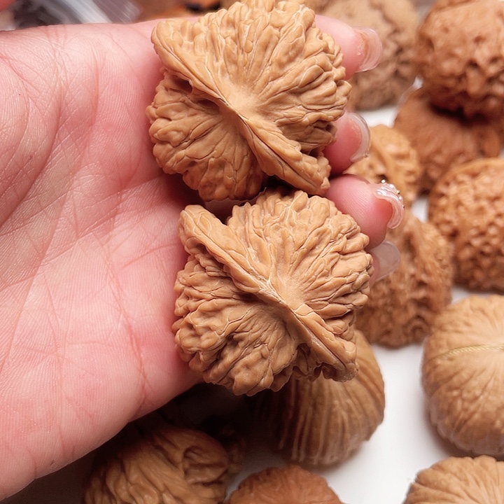 文玩核桃吊坠楼子