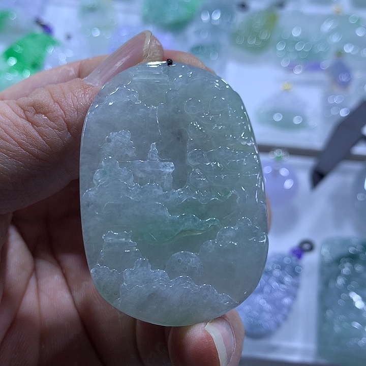 翡翠未镶嵌颈饰天然翡翠A货吊坠