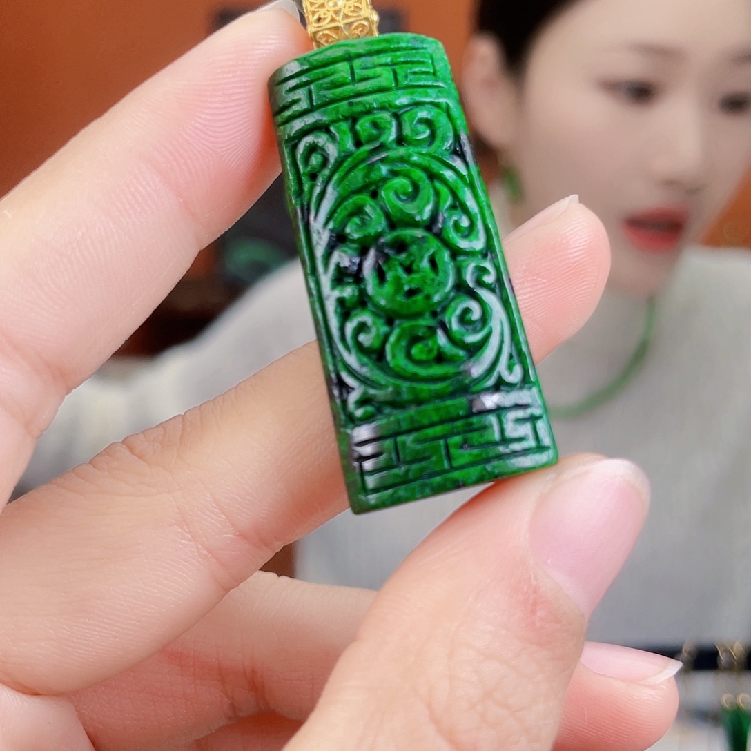 翡翠未镶嵌耳饰饰品