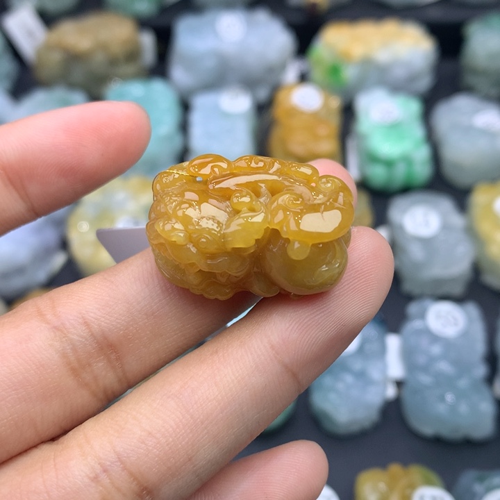 翡翠颈饰未镶嵌星*天然缅甸翡翠
