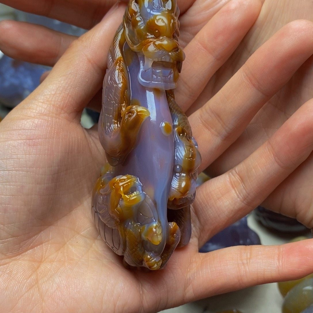 玛瑙/玉髓手把件未镶嵌浴**生