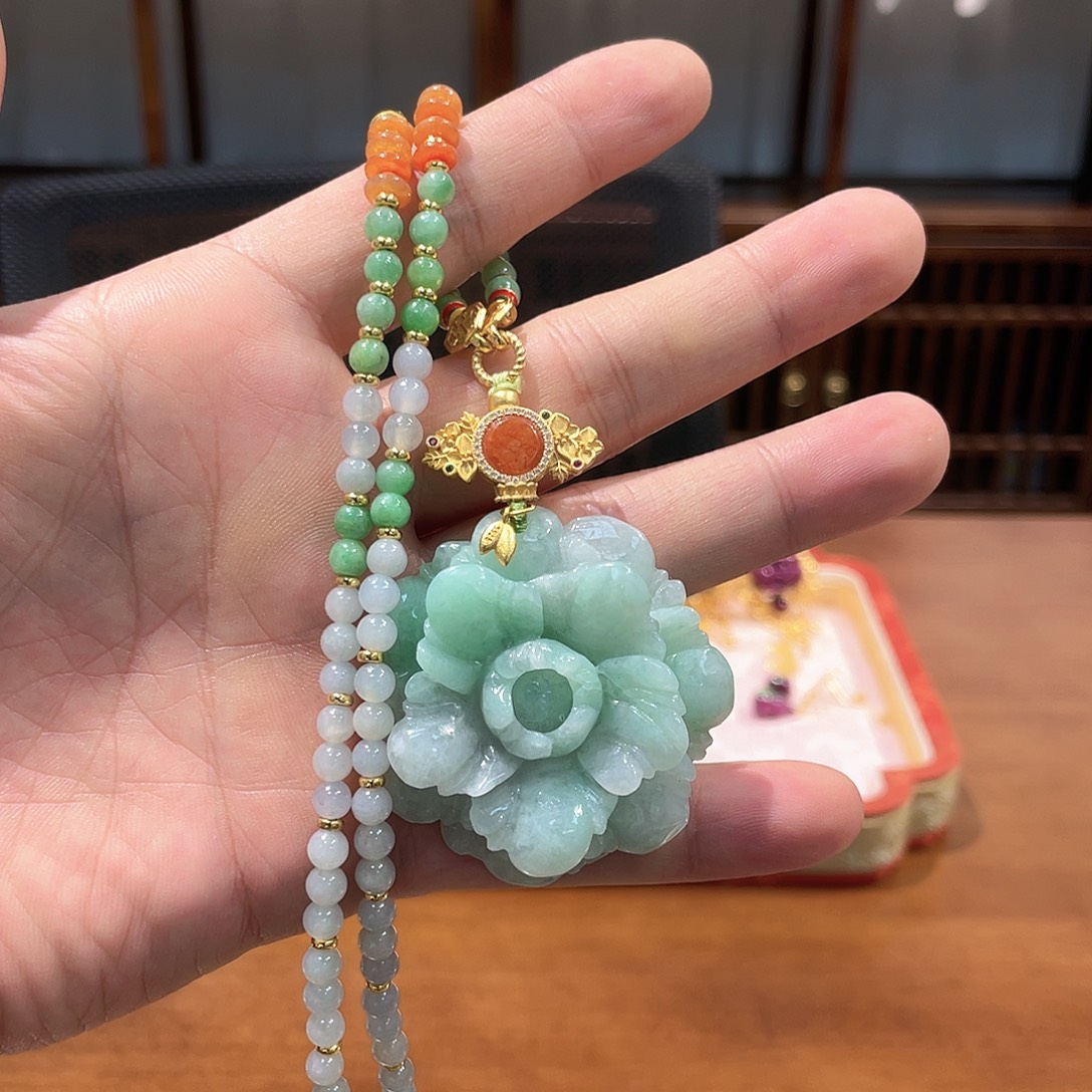 锦纶铁合金吊坠项链