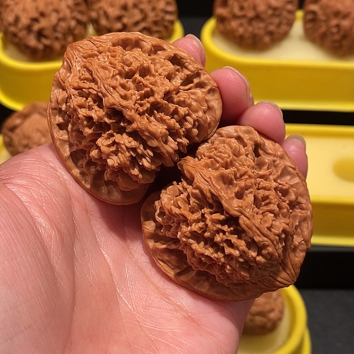 文玩核桃45尺满天星