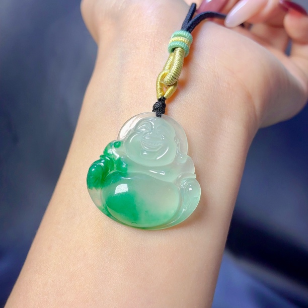 天然A货非洲翠冰透飘辣绿精美佛公裸石吊坠