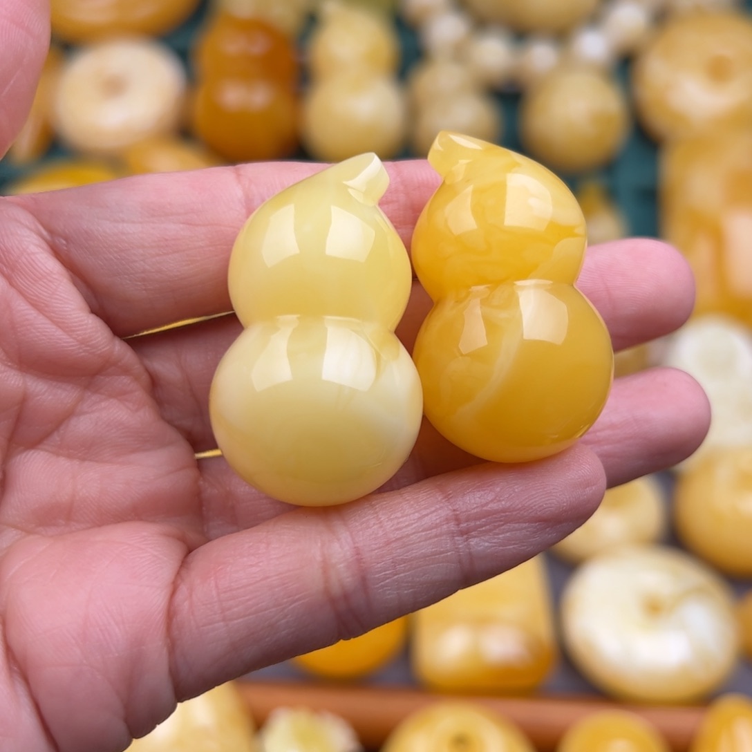 琥珀颈饰未镶嵌纯天然琥珀蜜蜡无优化