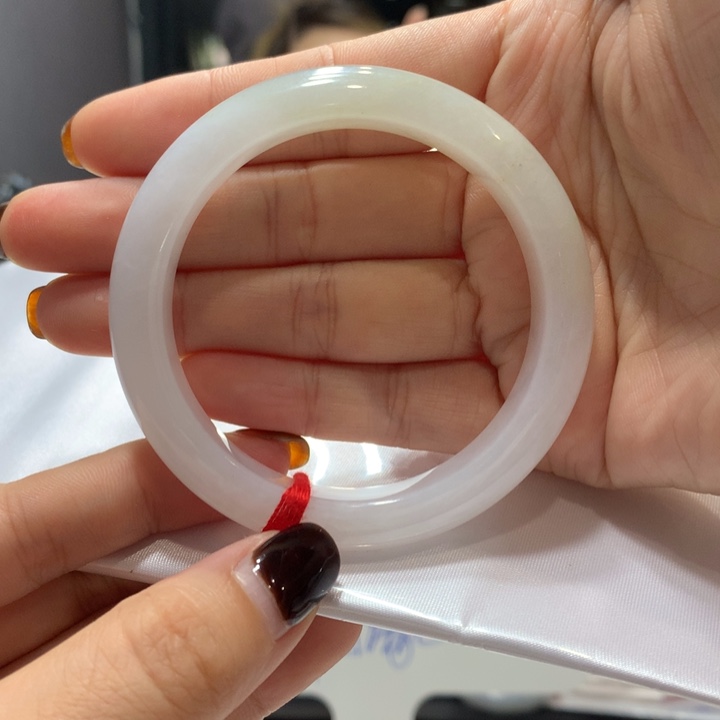 翡翠未镶嵌手镯买断