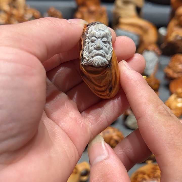 柏木（崖柏）点点关注