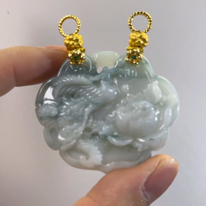 翡翠吊坠(赠链)未镶嵌代编织