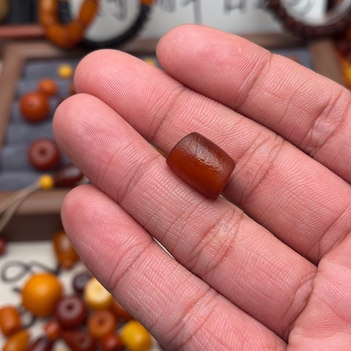 博***博琥珀未镶嵌裸石蜜蜡马蹄