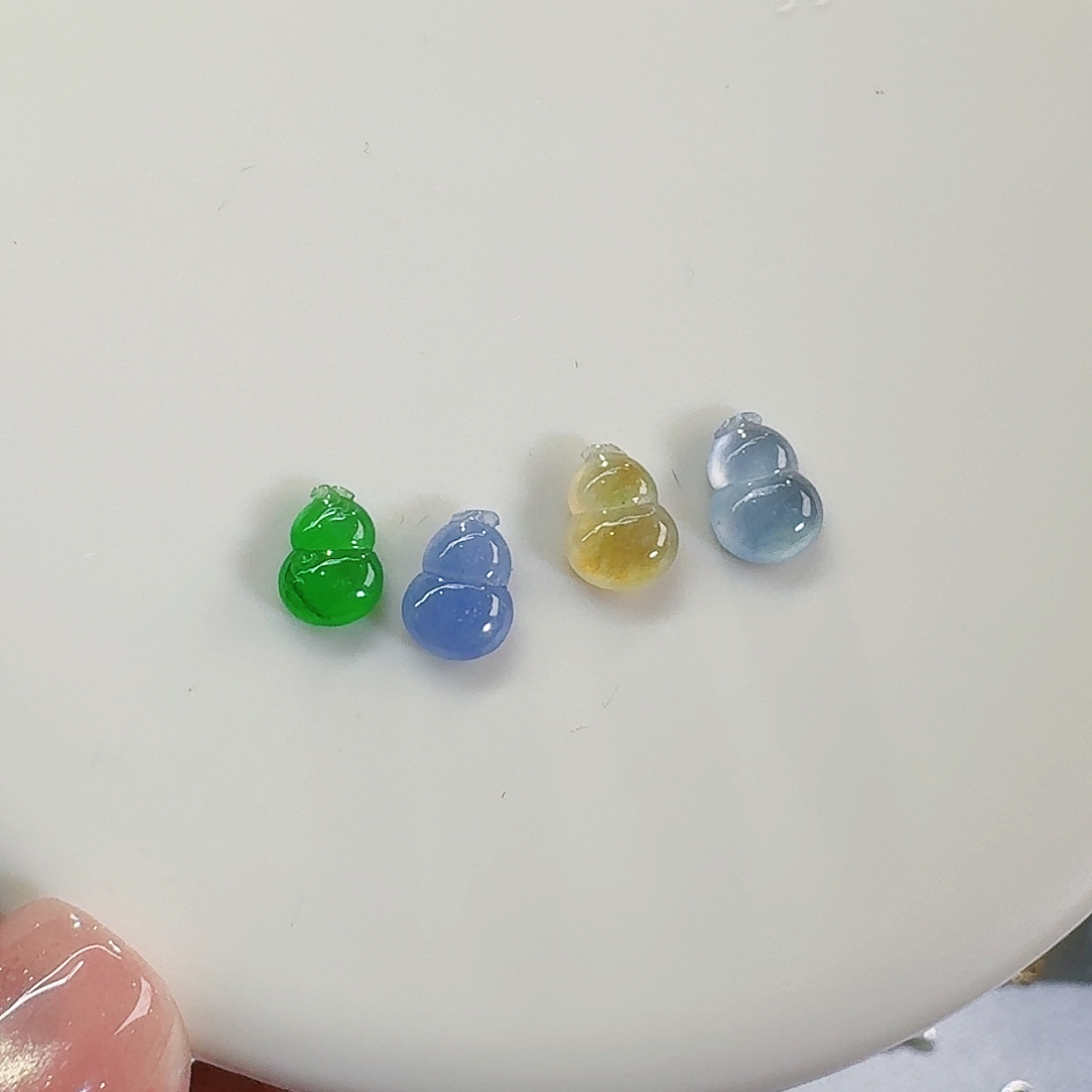 翡翠颈饰未镶嵌裸石