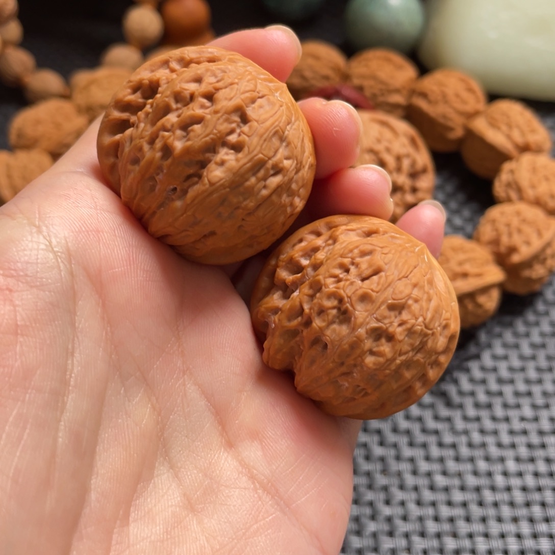 文玩核桃吊坠铁锤37有修练手