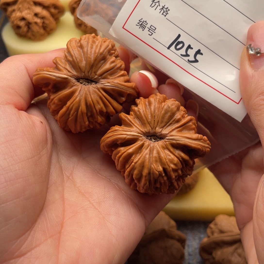 文玩核桃吊坠1055号44楼