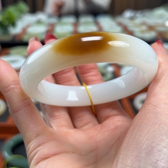 和田玉手镯卡57.5未镶嵌