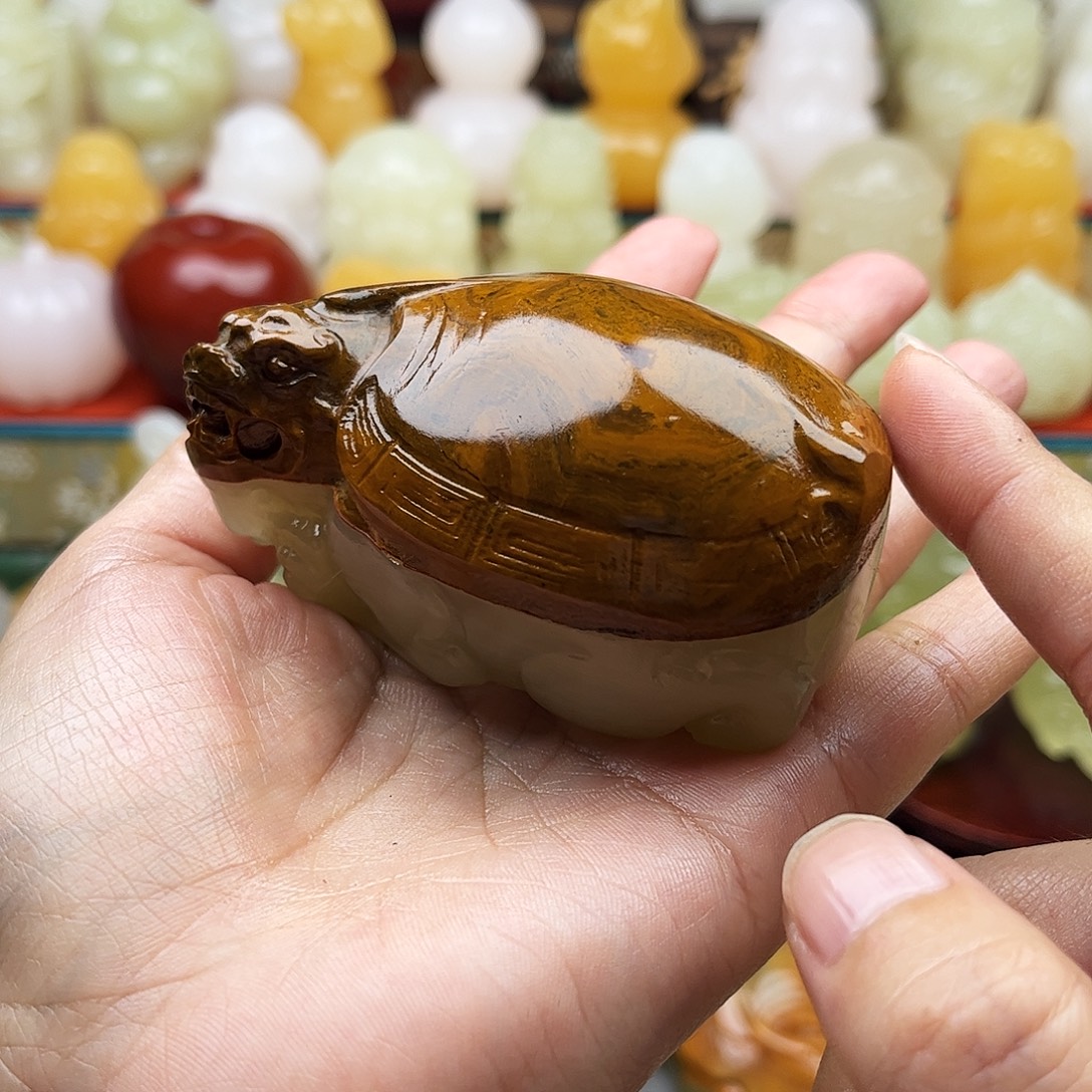 严***军石材龙龟手把摆件