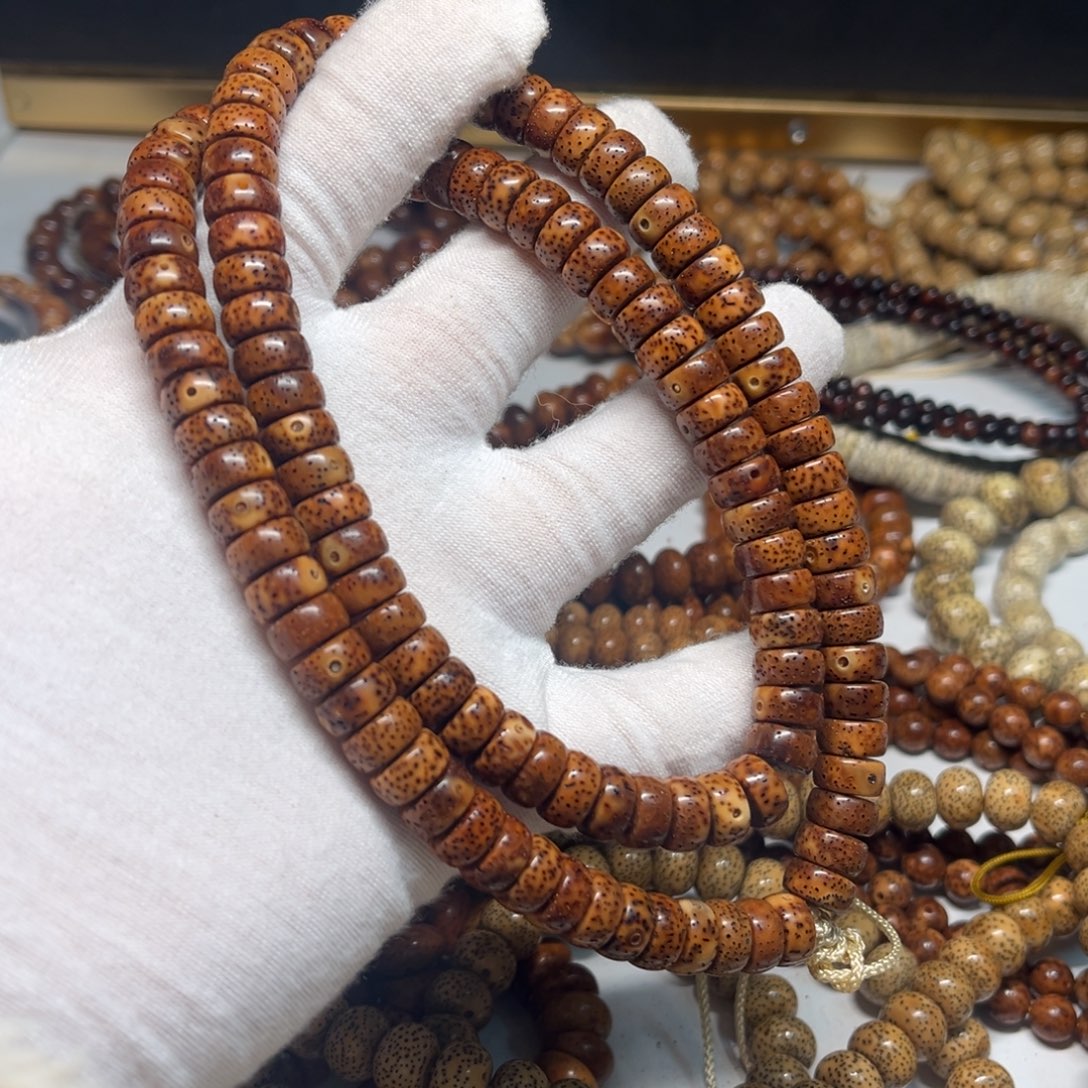 月***半吊坠星月菩提10✖️5药片红皮