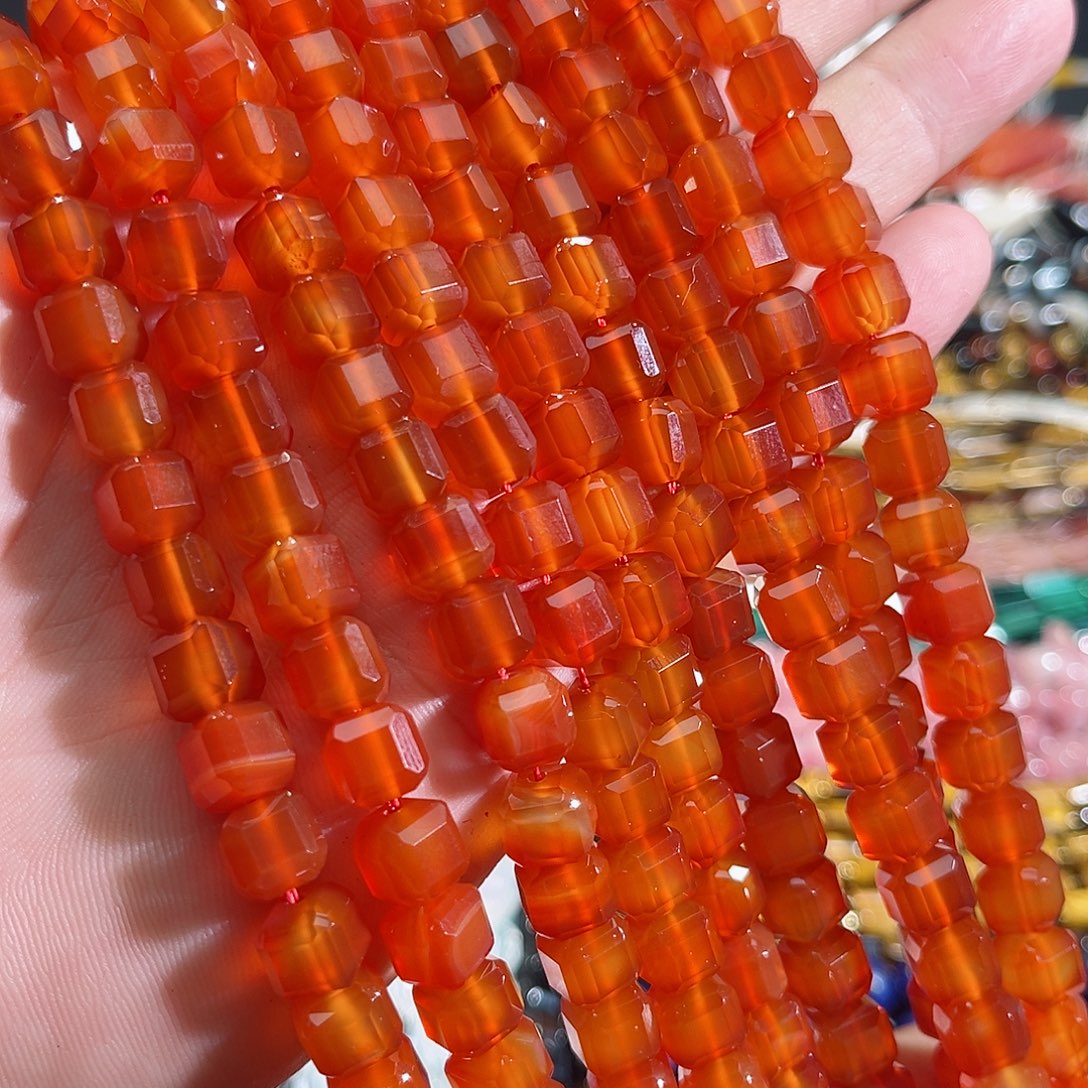 玛瑙/玉髓未镶嵌珠宝半成品A货红玛瑙切角方糖一条9mm33cm