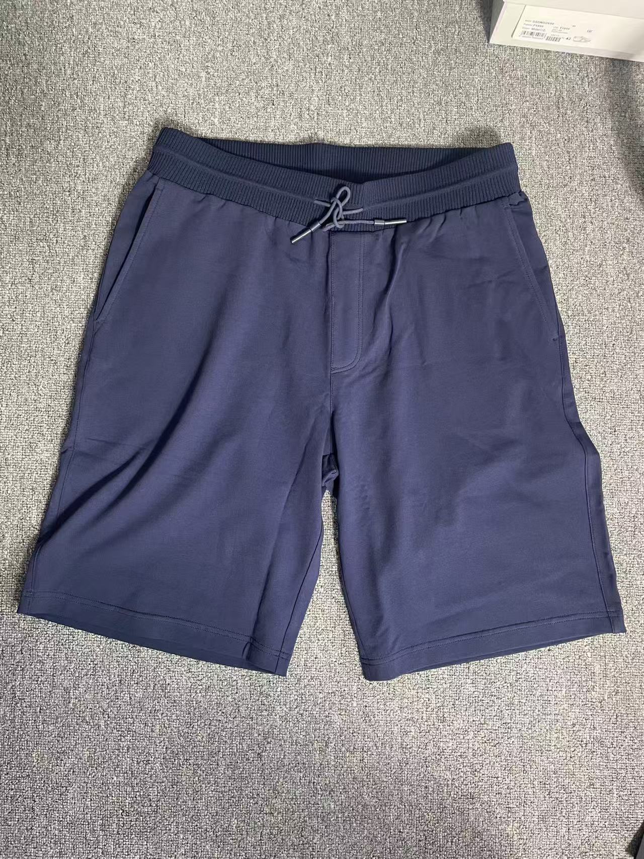 休闲棉质短裤 宽腰不勒