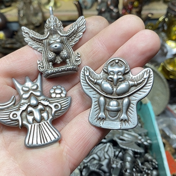 沐***行小杨推荐铜物件一个