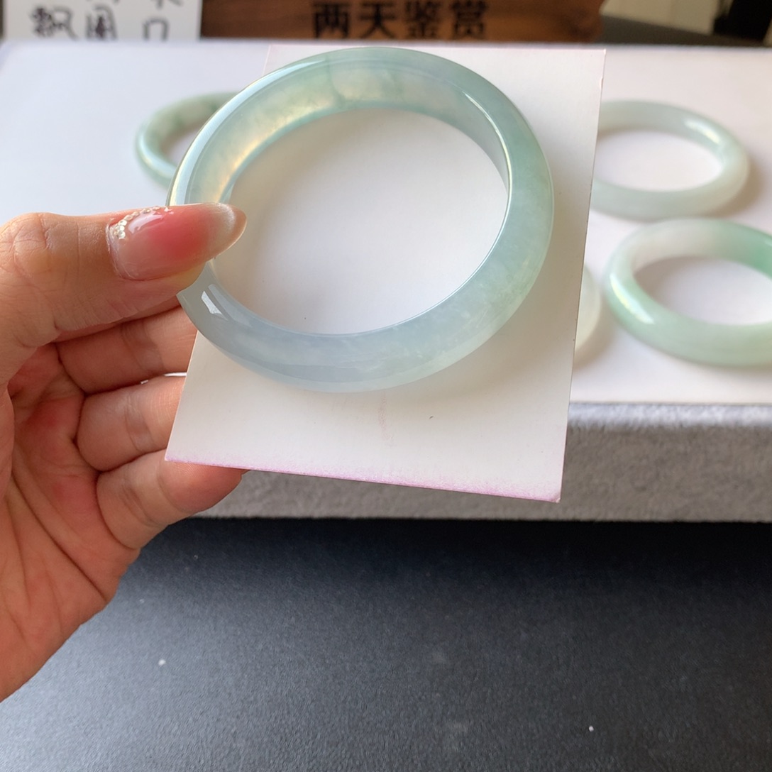 翡翠未镶嵌手镯56.4正