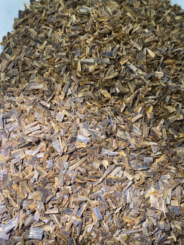 沉香奇楠陆河树丁老料沉水切片50克