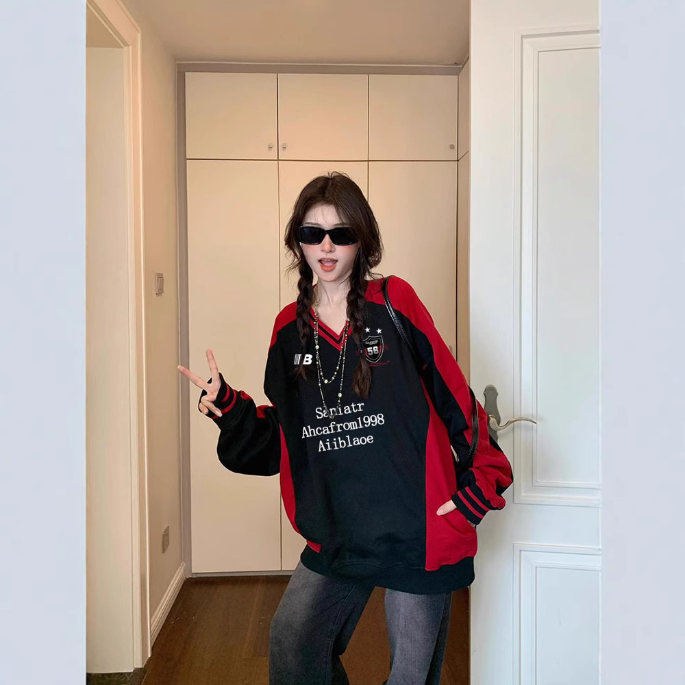 徽章v领撞色拼接美式球衣卫衣女春秋新款潮牌运动宽松高级感上衣