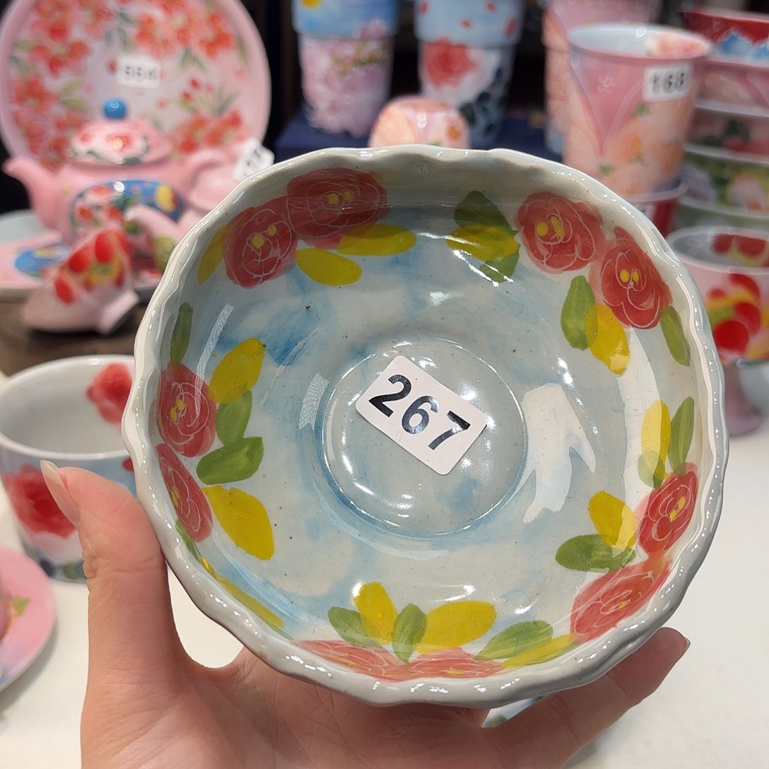 瓷片兔兔好可爱呀打