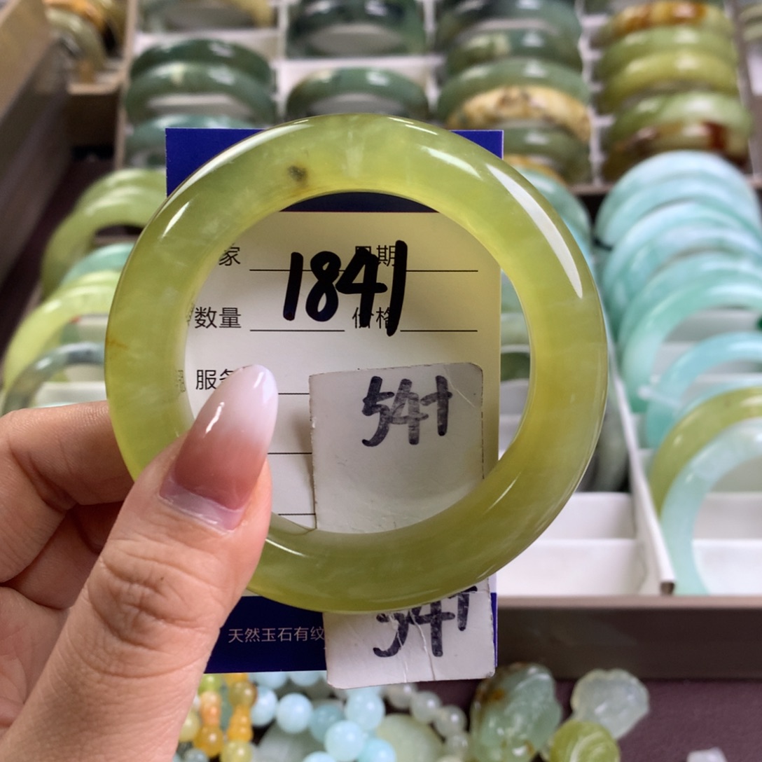蛇纹石玉未镶嵌手镯1841