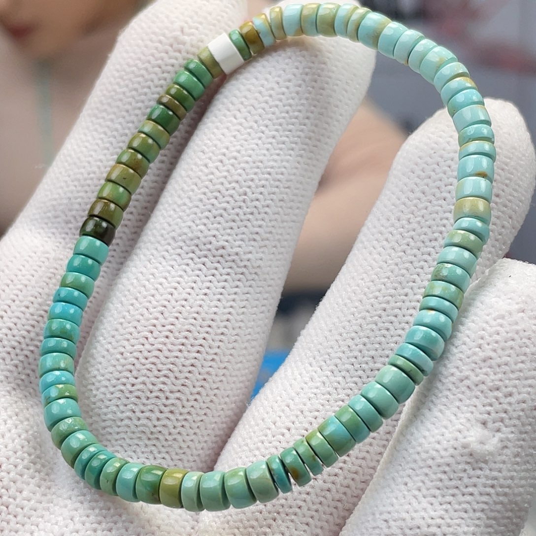 绿松石未镶嵌挂件