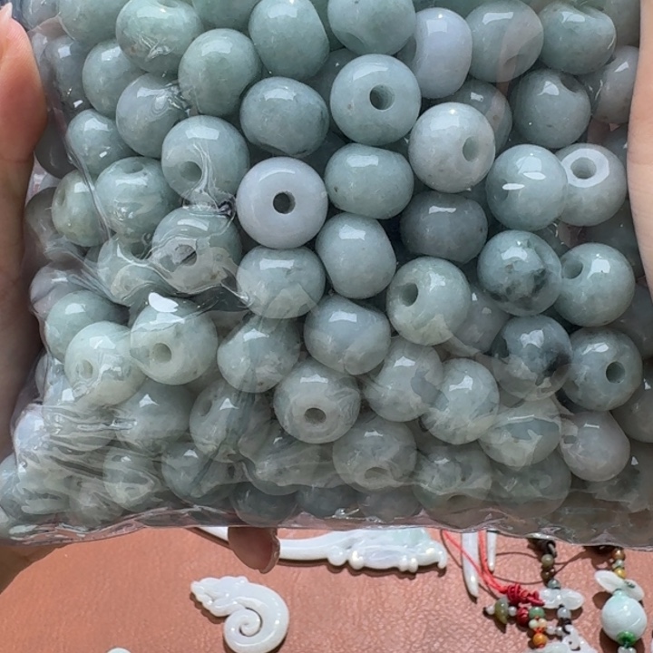 未镶嵌挂件翡翠福利1个，不包邮，拍一单邮费发货