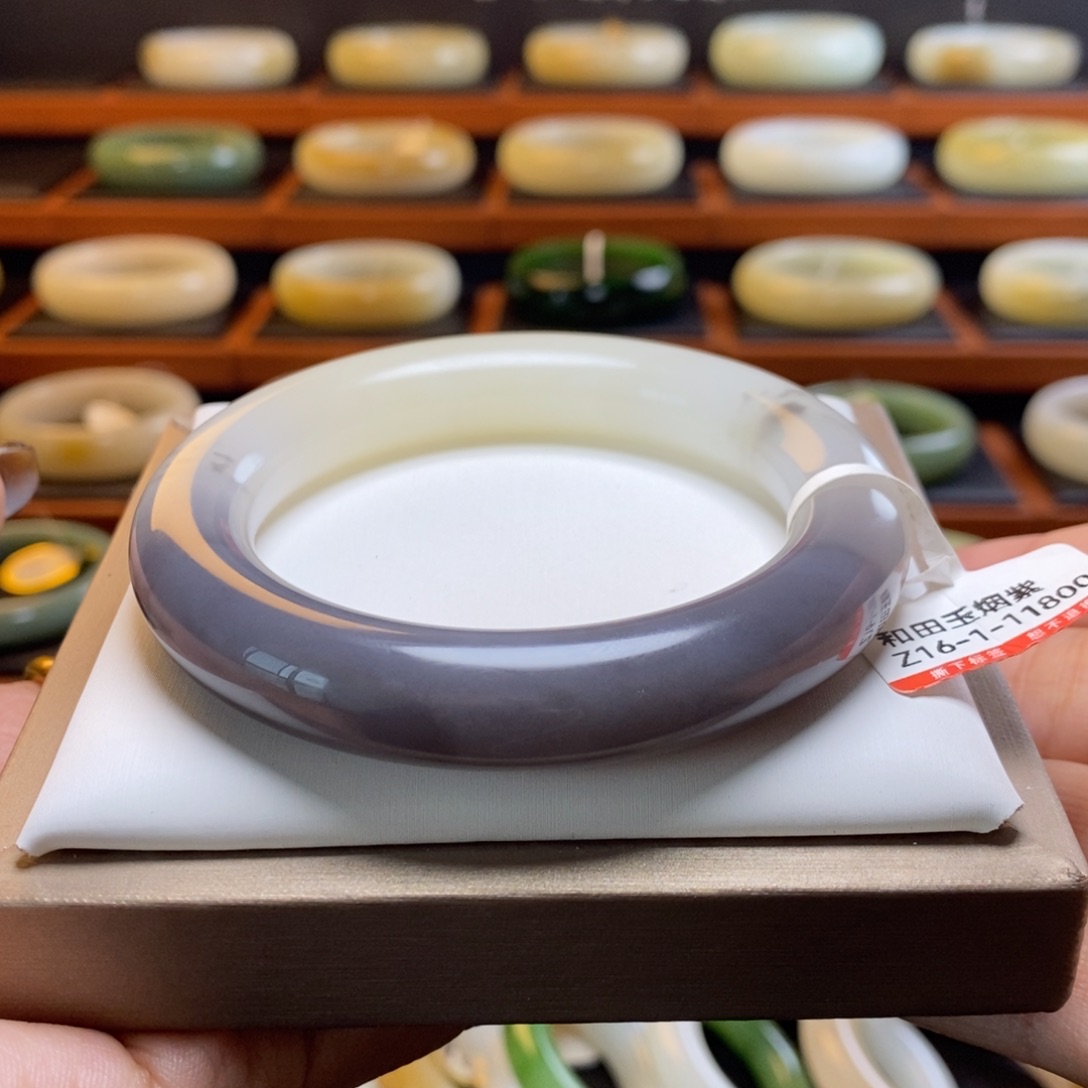 和田玉未镶嵌手镯56.5圈